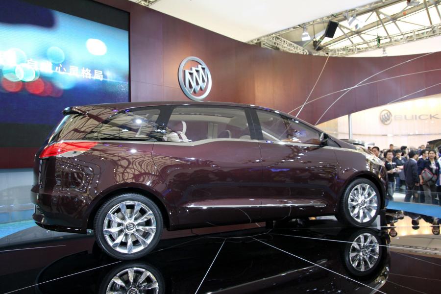  Buick Business Concept 2009 года  (фото 70 из 113)